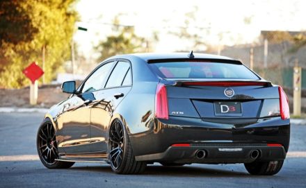 12cadillac_atsd30.jpg