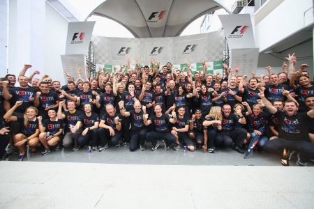 12f1_redbull_champ.jpg 12f1_redbull_champ.jpg