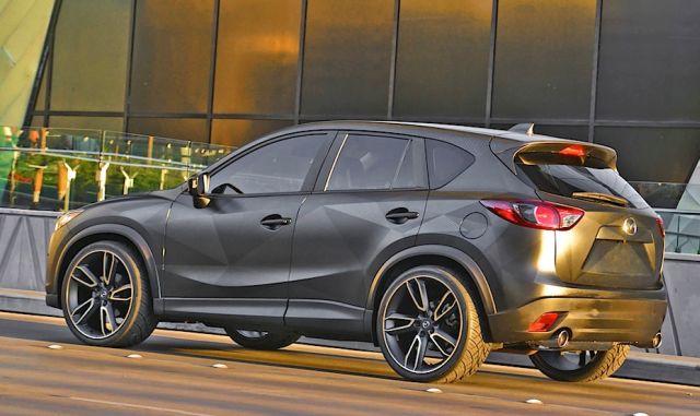12mazda_cx5sema2.jpg