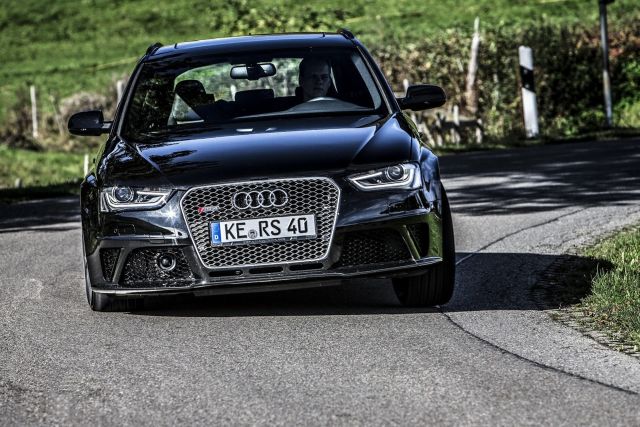 12abtaudi_rs4avant1.jpg