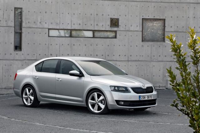 12skoda_octavia10.jpg