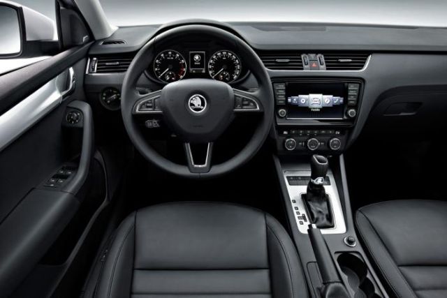 12skoda_octavia11.jpg