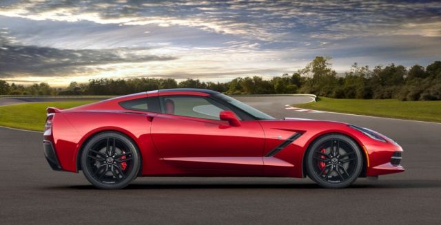 13chevrolet_corvette2.jpg