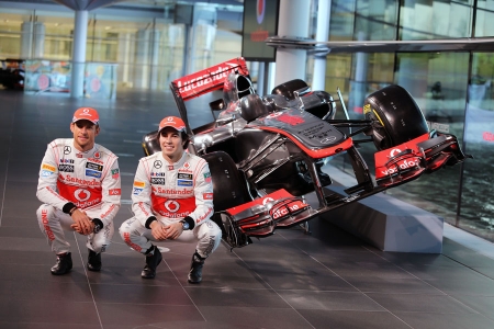 13f1_mclaren_pres1.jpg 13f1_mclaren_pres1.jpg