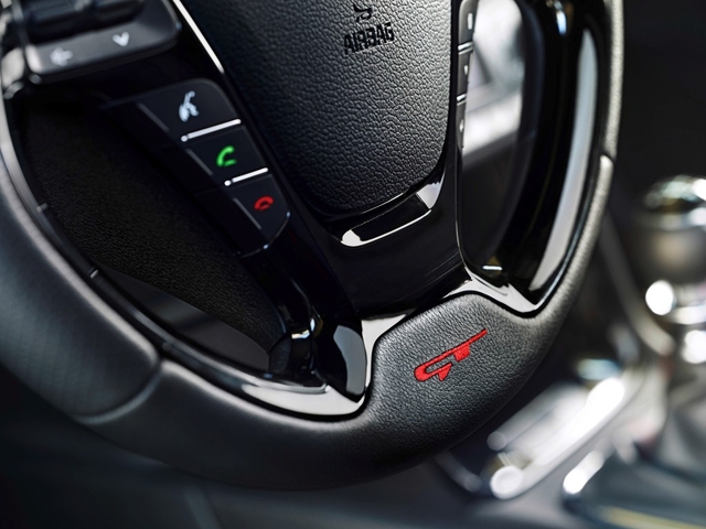 kia_pro_ceed_gt_-_3_medium.jpg