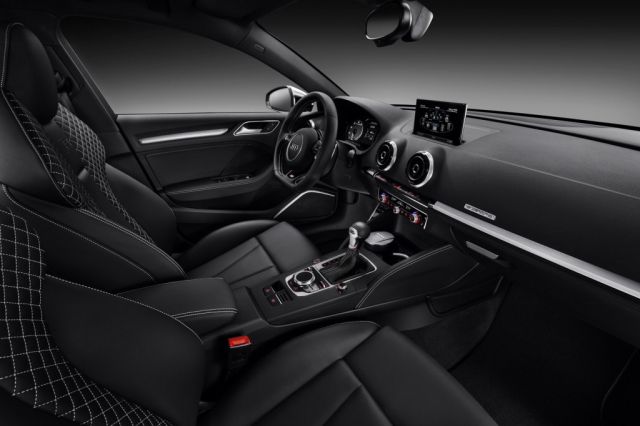 13audi_s3sportback3.jpg