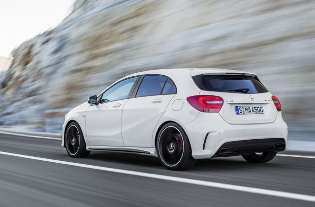 13mercedes_a45amg2.jpg