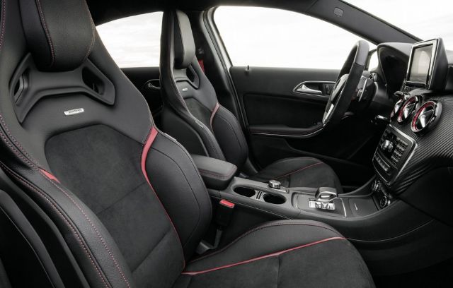 13mercedes_a45amg3.jpg