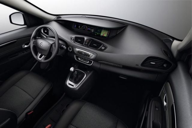 13renault_grandscenic2.jpg