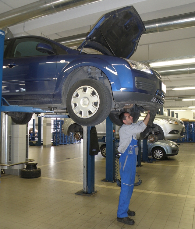 ford_servis_2.jpg