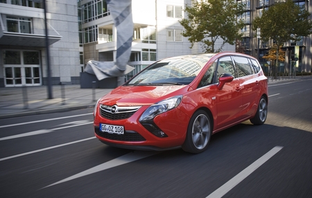 opel_zafira_tourer.jpg