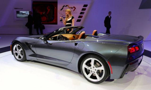 13chevrolet_corvettezeneva1.jpg