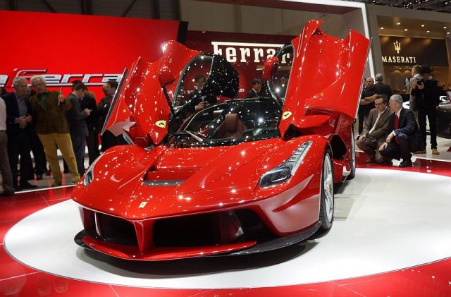 13ferrari_laferrari2.jpg