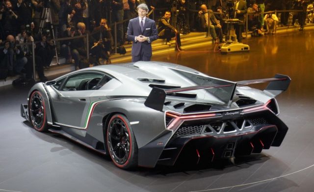 13lamborghini_veneno2.jpg