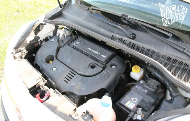 13fiat_500l20.jpg