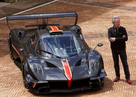 13pagani_zondarevolucion0.jpg