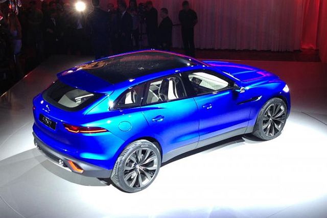 13jaguar_cx17frankfurt2.jpg