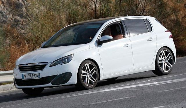 13peugeot_308gtispy1.jpg