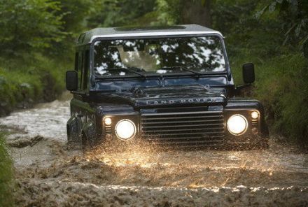 13landrover_defender0.jpg