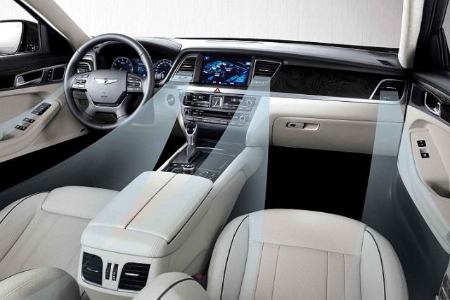13hyundai_genesis4.jpg