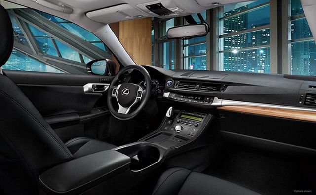 13lexus_ct200h2.jpg
