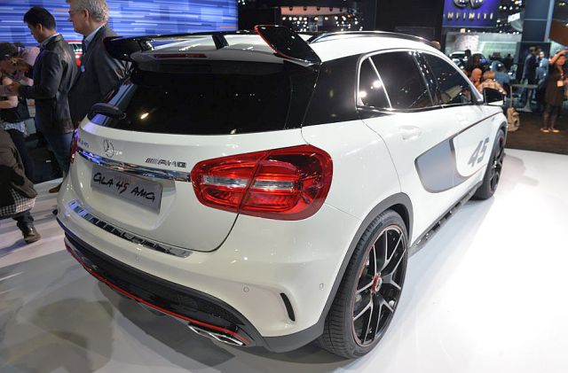 13mercedes_gla45amg2.jpg