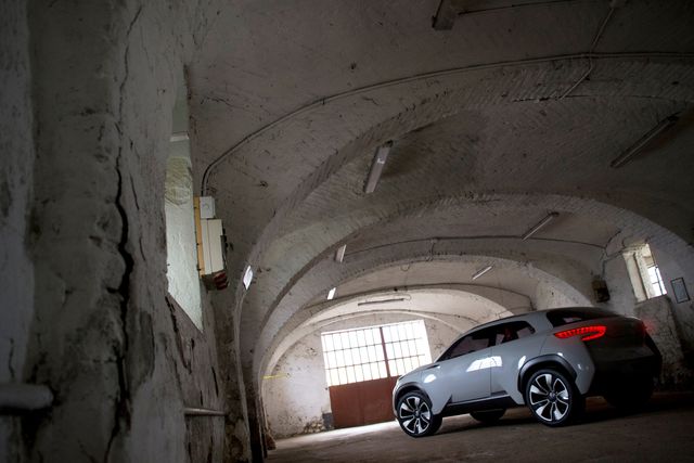 14hyundai_intrado0