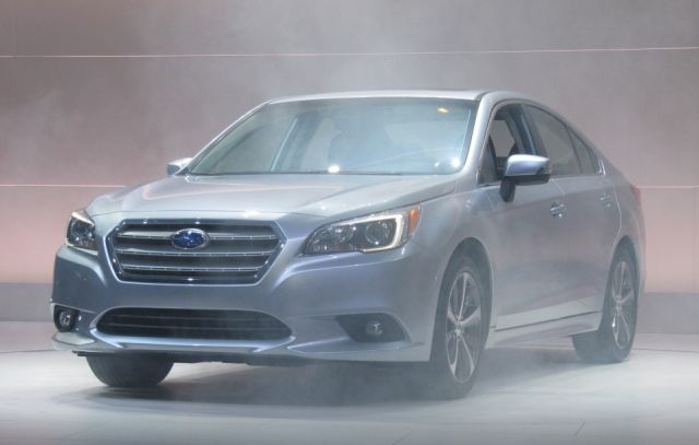 14subaru legacy1