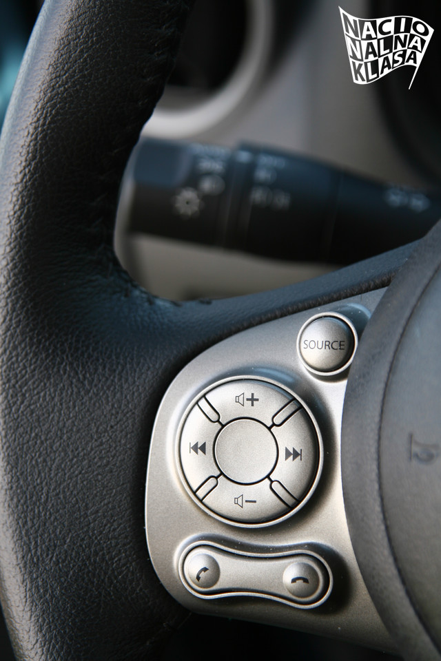 Micra12-090