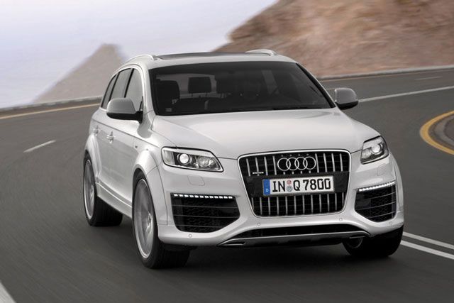 14audi_q7wite