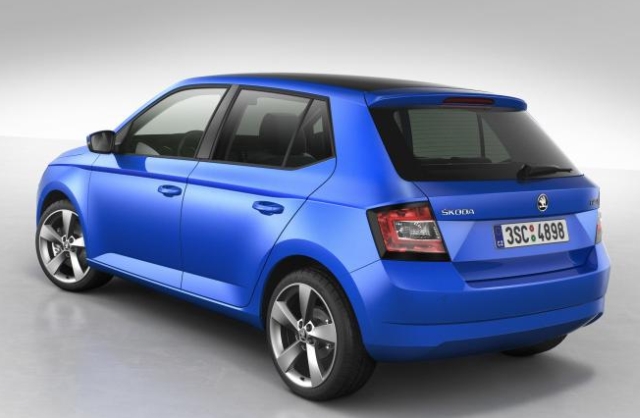 14skoda fabia1