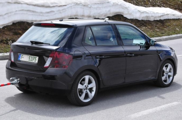14skoda fabiaspy1