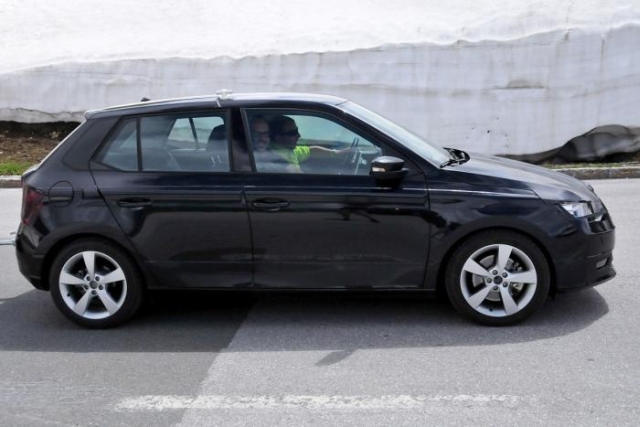 14skoda fabiaspy2