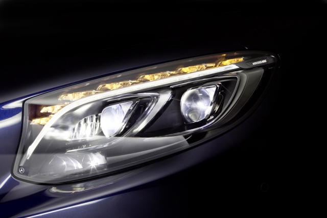 Mercedes razvio LED svetla nove generacije