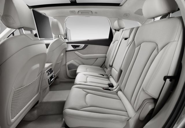 15audi q74