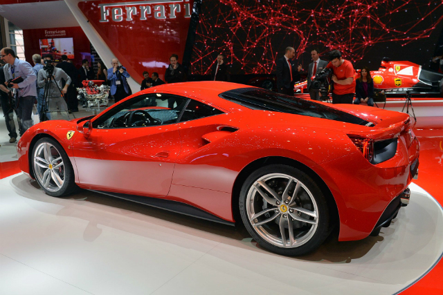 15ferrari 488gtb21