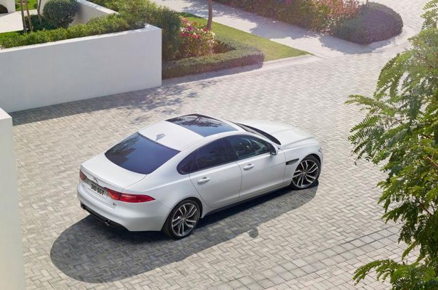 15jaguar xf4