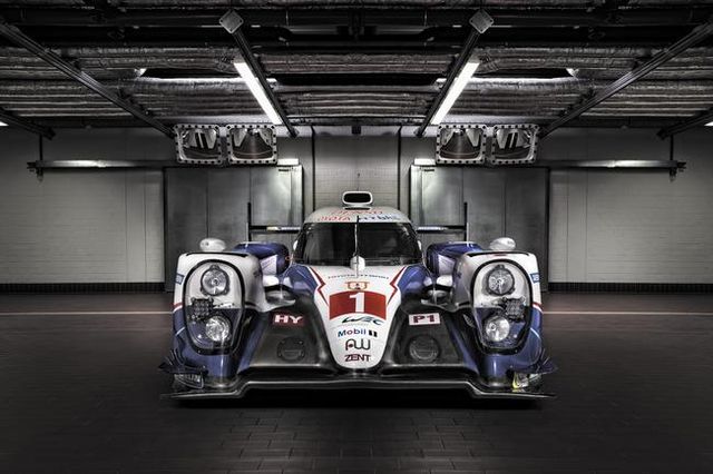 Toyota predstavila 2015 evoluciju TS040 HYBRID