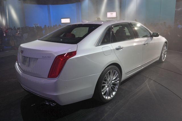15cadillac ct62