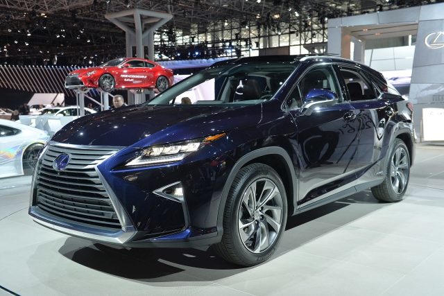 Njujork: Lexus RX