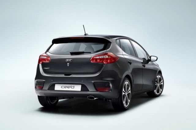 15kia ceed1