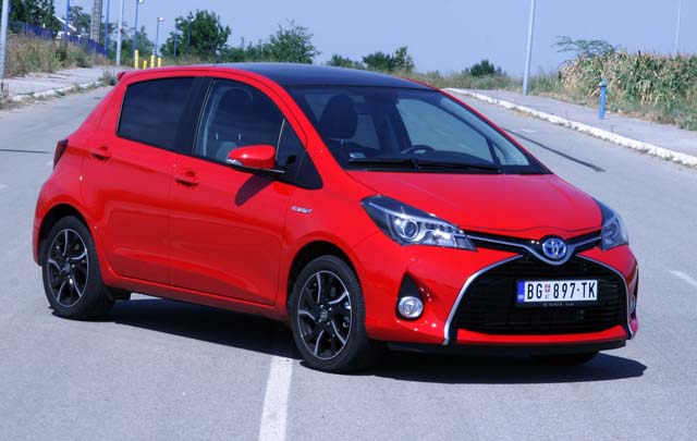 Prvi utisci: Toyota Yaris HSD
