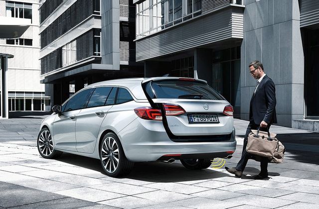 15opel astrakaravan2