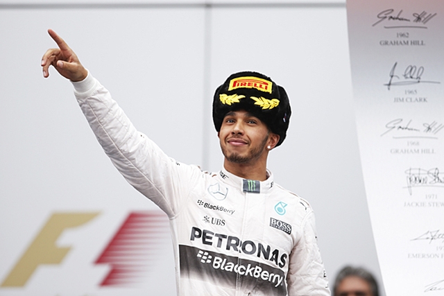 F1: Hamilton ubedljiv u Rusiji, Rozberg odustao