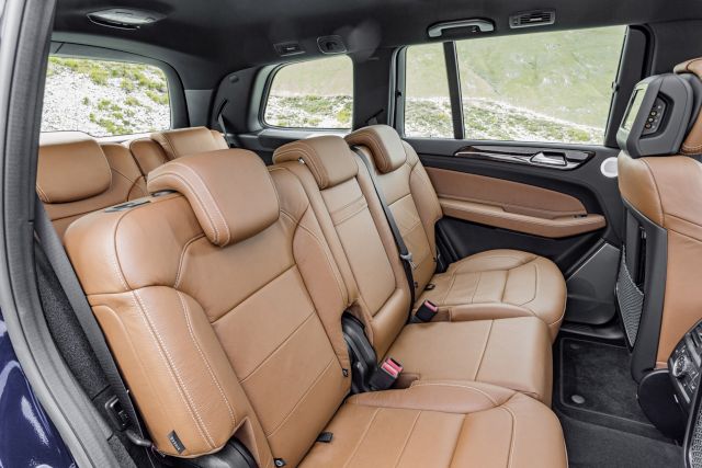 15mercedes gls4