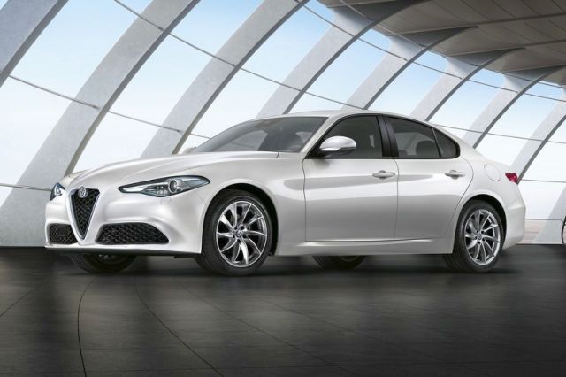 16alfaromeo giulia2