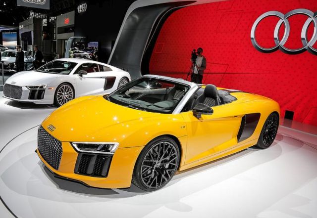 16audi_r8spyder0