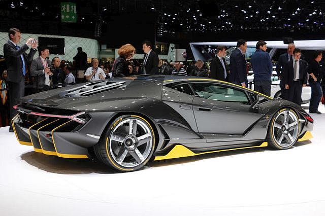 16lamborghini centenario1