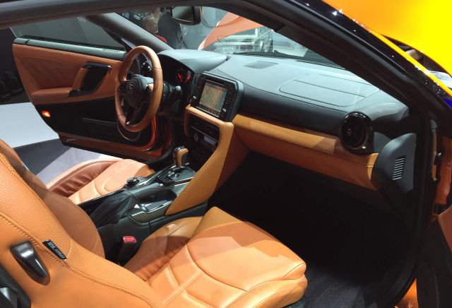 16nissan gtr3