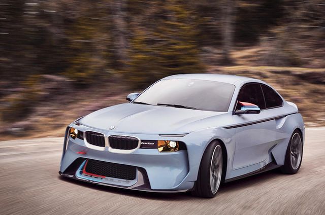 16bmw 2002hommage1